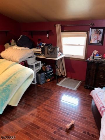 113 Vine St, Roselle Boro, NJ 07203