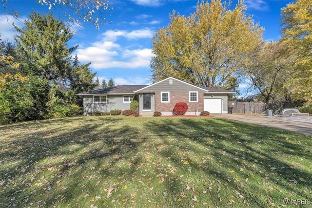 5252 William Street, Lancaster, NY 14086