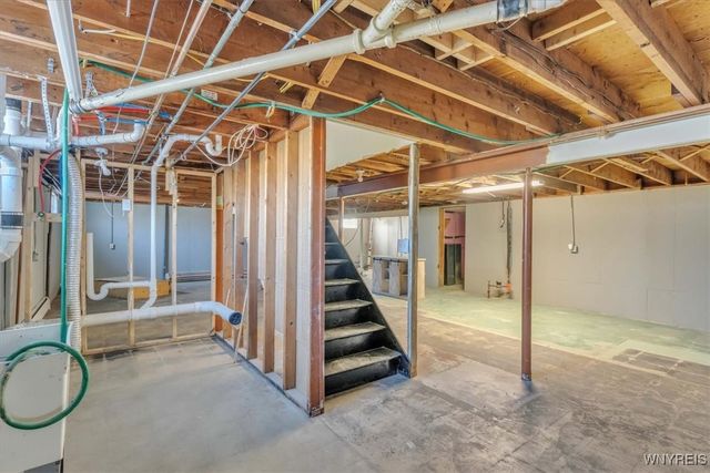 5252 William Street, Lancaster, NY 14086