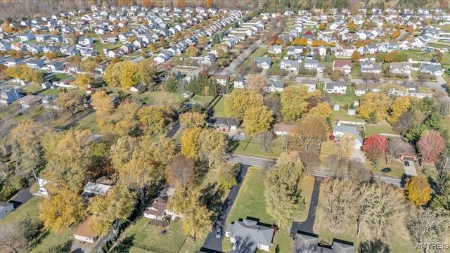 5252 William Street, Lancaster, NY 14086