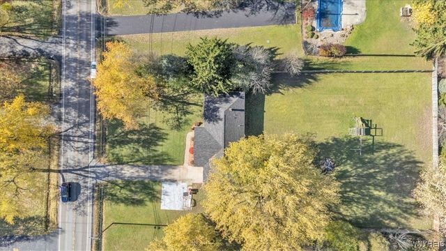 5252 William Street, Lancaster, NY 14086