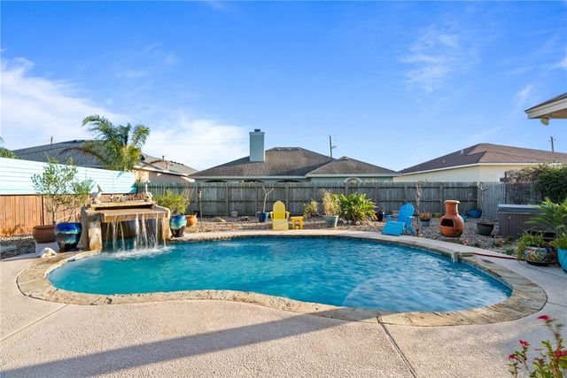 13857 Laffite Dr, Corpus Christi, TX 78418