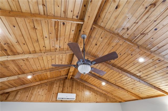 190 Ozark Automotive Road, Eureka Springs, AR 72632