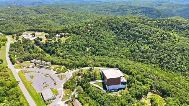 190 Ozark Automotive Road, Eureka Springs, AR 72632