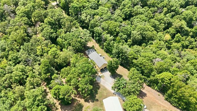 190 Ozark Automotive Road, Eureka Springs, AR 72632