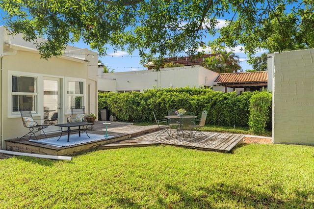 1609 S ARRAWANA AVENUE, Tampa, FL 33629