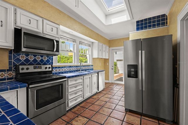 1609 S ARRAWANA AVENUE, Tampa, FL 33629