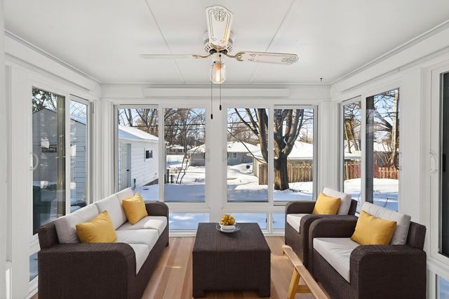 3017 Noble Avenue N, Golden Valley, MN 55422