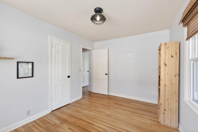 3017 Noble Avenue N, Golden Valley, MN 55422