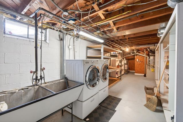 3017 Noble Avenue N, Golden Valley, MN 55422