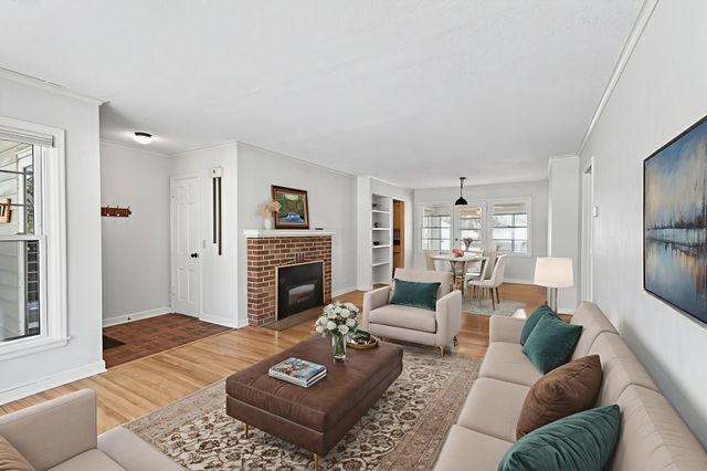 3017 Noble Avenue N, Golden Valley, MN 55422