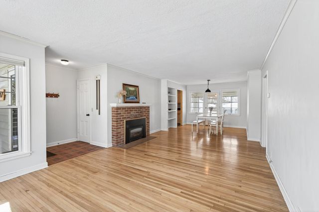 3017 Noble Avenue N, Golden Valley, MN 55422