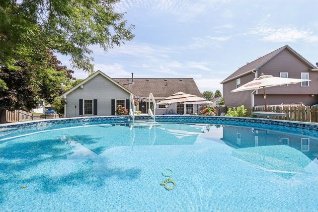 2030 Mallow Court, Hanover Park, IL 60133