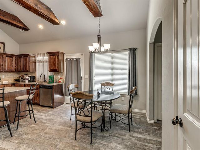 20590 Pioneer Drive, Harrah, OK 73045