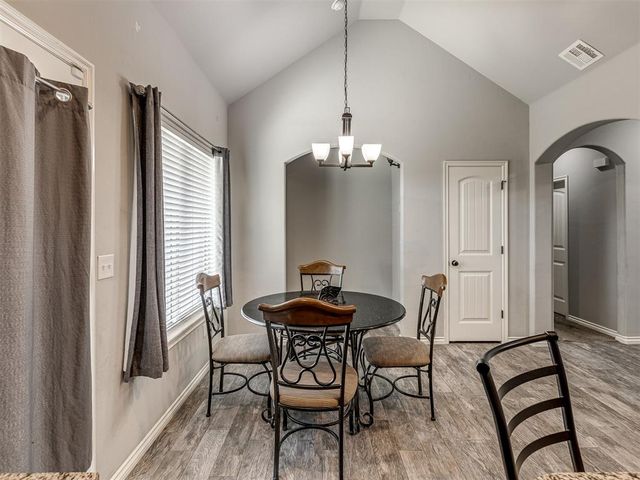 20590 Pioneer Drive, Harrah, OK 73045