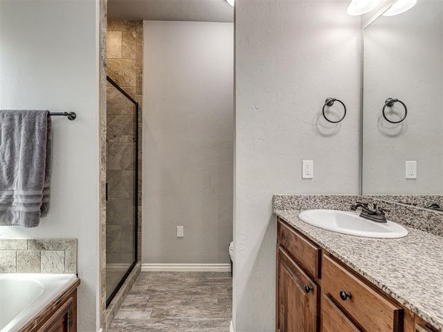 20590 Pioneer Drive, Harrah, OK 73045