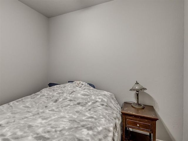 20590 Pioneer Drive, Harrah, OK 73045