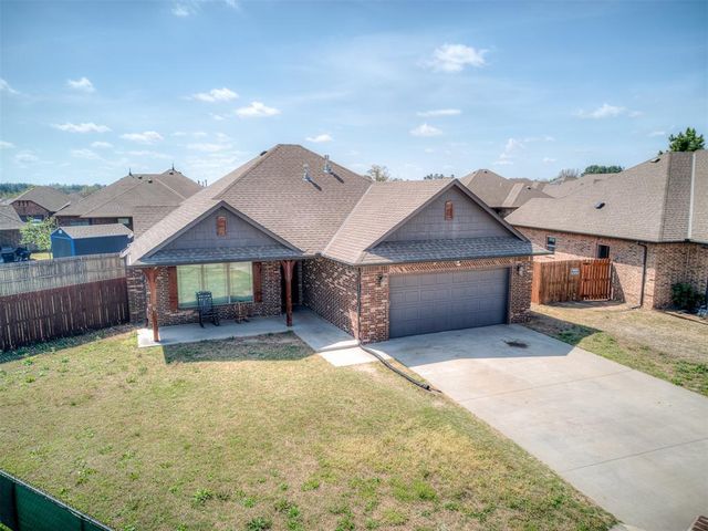 20590 Pioneer Drive, Harrah, OK 73045