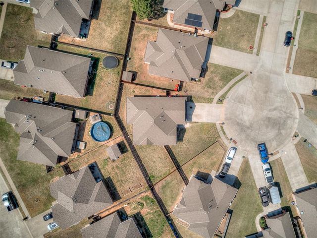 20590 Pioneer Drive, Harrah, OK 73045