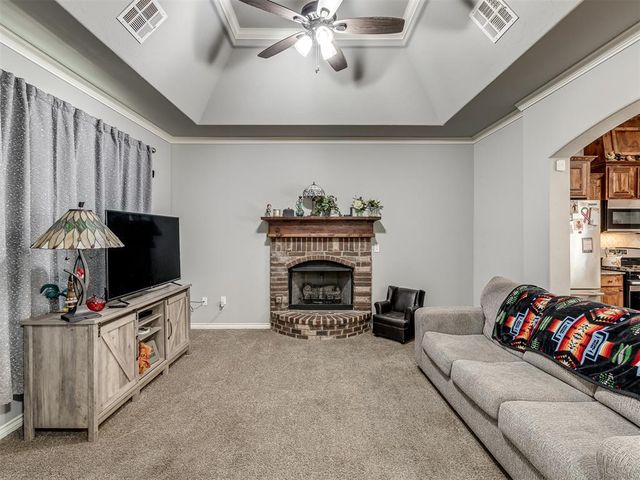 20590 Pioneer Drive, Harrah, OK 73045