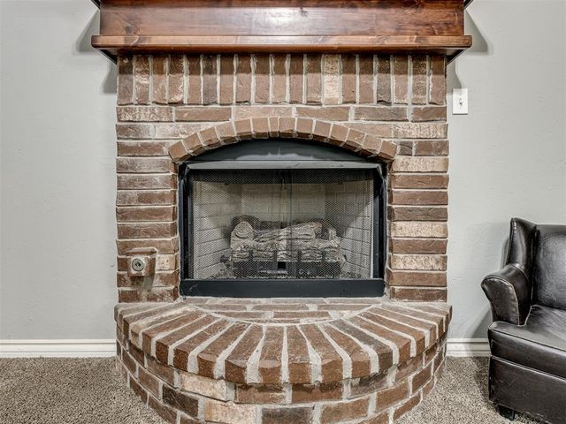 20590 Pioneer Drive, Harrah, OK 73045