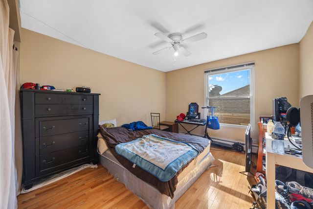 5627 N Kimball Avenue 3B, Chicago, IL 60659