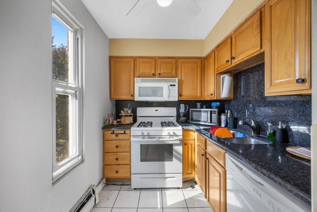 5627 N Kimball Avenue 3B, Chicago, IL 60659