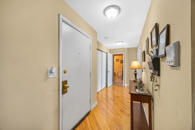 5627 N Kimball Avenue 3B, Chicago, IL 60659