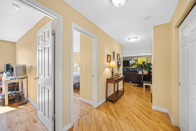 5627 N Kimball Avenue 3B, Chicago, IL 60659