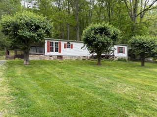136 Gentry Mountain Road, Erwin, TN 37650
