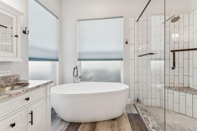 19103 CENTRE ROSE BOULEVARD, Lutz, FL 33558