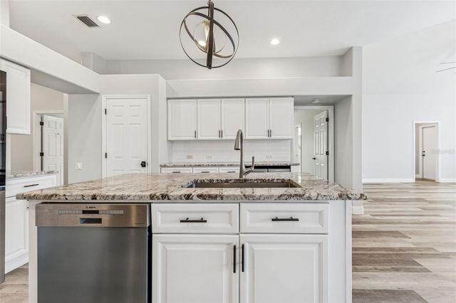 19103 CENTRE ROSE BOULEVARD, Lutz, FL 33558