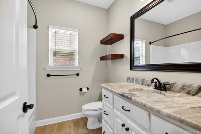 1009 Oak Forest Circle, Sherwood, AR 72120