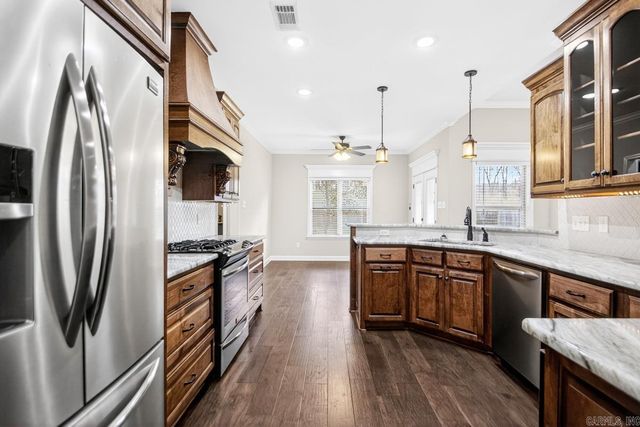 1009 Oak Forest Circle, Sherwood, AR 72120