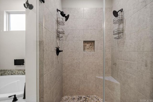 1009 Oak Forest Circle, Sherwood, AR 72120