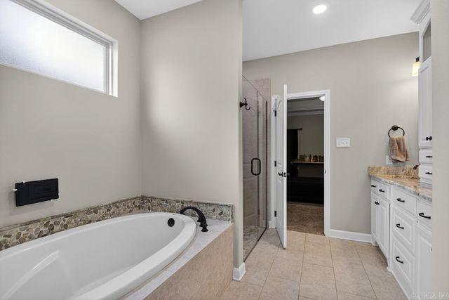 1009 Oak Forest Circle, Sherwood, AR 72120