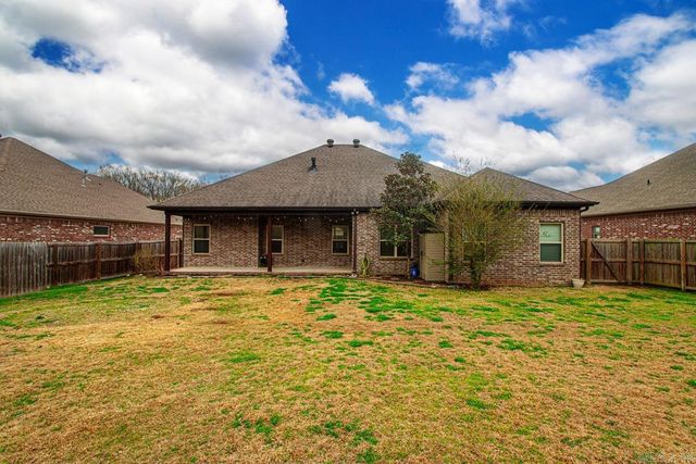 1009 Oak Forest Circle, Sherwood, AR 72120