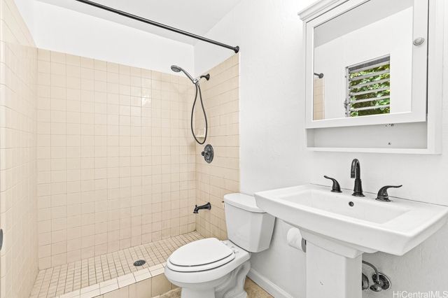 66-465 Kilioe Place, Haleiwa, HI 96712