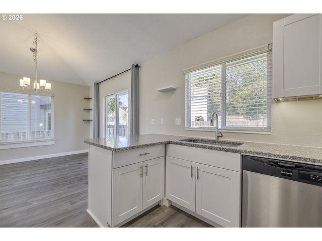 17807 Nw CAMBRAY St, Beaverton, OR 97006