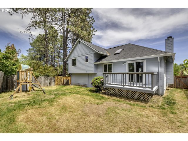 17807 Nw CAMBRAY St, Beaverton, OR 97006