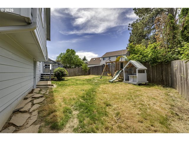 17807 Nw CAMBRAY St, Beaverton, OR 97006