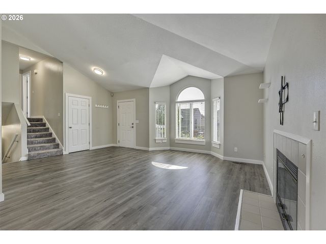 17807 Nw CAMBRAY St, Beaverton, OR 97006