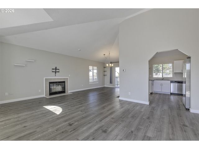 17807 Nw CAMBRAY St, Beaverton, OR 97006
