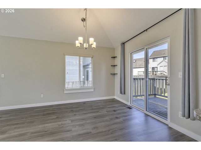 17807 Nw CAMBRAY St, Beaverton, OR 97006