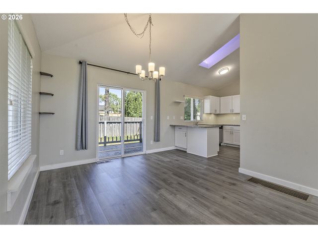 17807 Nw CAMBRAY St, Beaverton, OR 97006