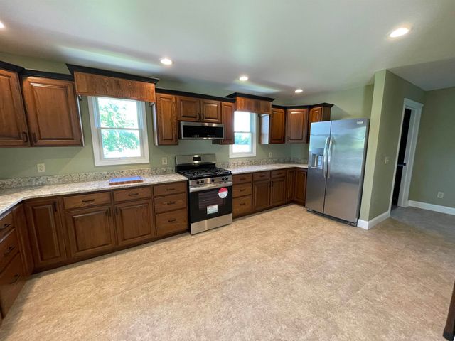1285 W Nebobish Road, Essexville, MI 48732