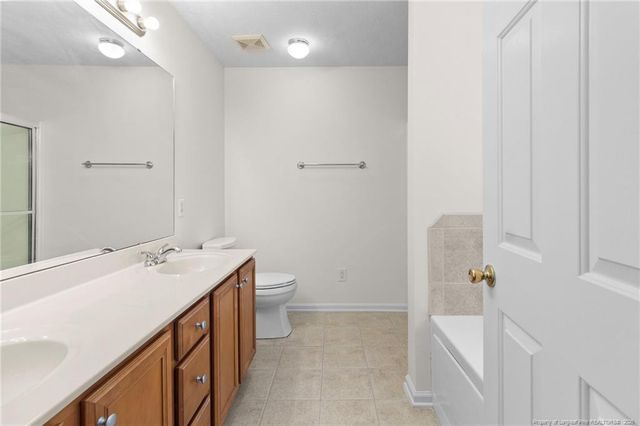 6233 CASTLEBROOKE Lane, Linden, NC 28356