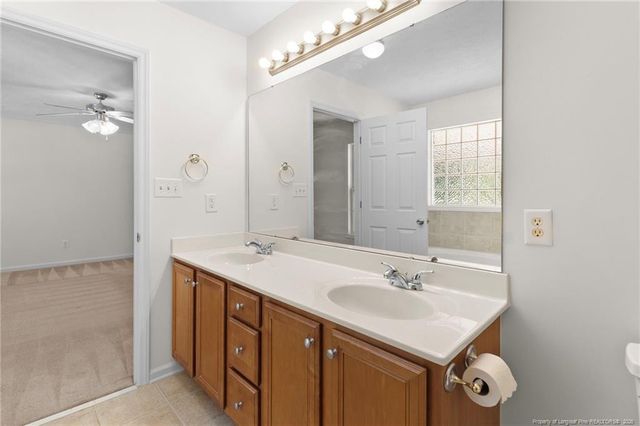 6233 CASTLEBROOKE Lane, Linden, NC 28356