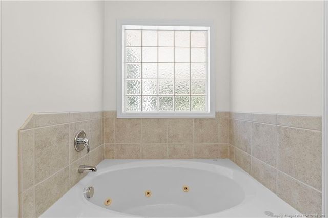 6233 CASTLEBROOKE Lane, Linden, NC 28356