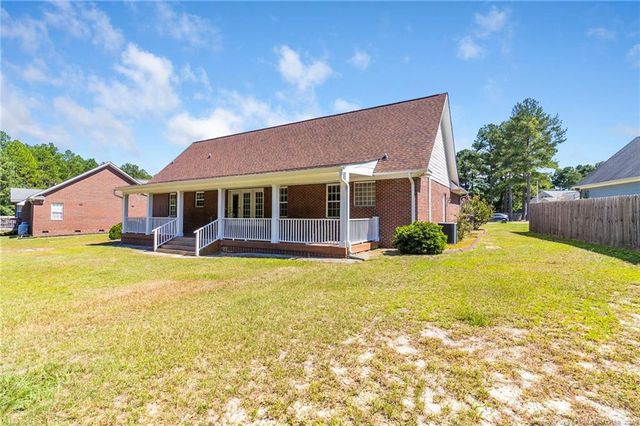 6233 CASTLEBROOKE Lane, Linden, NC 28356
